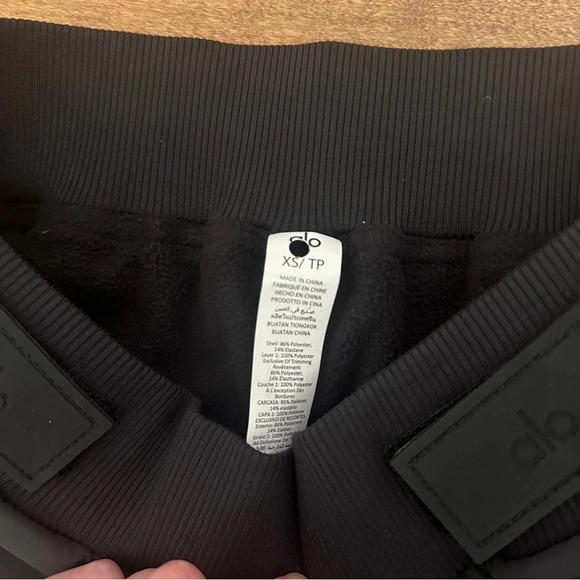 NEW ALO Yoga High-Waist Elevation Mini Skirt in Black | size XS - Picture 10 of 12